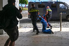Protesters Occupy Maersk HQ - Rotterdam