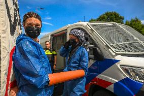Protesters Occupy Maersk HQ - Rotterdam