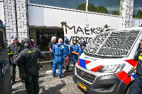 Protesters Occupy Maersk HQ - Rotterdam