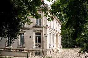 Karl Lagerfeld's house - Louveciennes AJ