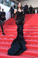 Cannes Dossier 137 Premiere AM