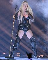 Pääseekö Suomen euroviisuedustaja lauantain finaaliin?