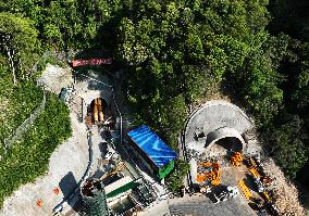 Rujin-Meizhou Railway Construction in Ganzhou