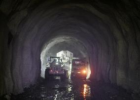 Rujin-Meizhou Railway Construction in Ganzhou
