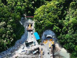 Rujin-Meizhou Railway Construction in Ganzhou