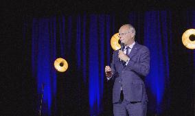Edouard Philippe On A Trip To Loire-Atlantique - Pornic