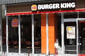 Burger King exterior, logo and signage