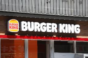 Burger King exterior, logo and signage