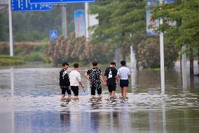 Rainstorm Red Alert in Liuzhou