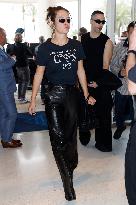 Cannes Adèle Exarchopoulos is going to Hotel Martinez MP