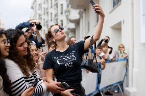 Cannes Adèle Exarchopoulos is going to Hotel Martinez MP