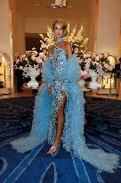 Cannes Lady Victoria Hervey is going to Hotel Martinez MP