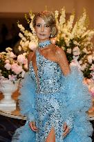 Cannes Lady Victoria Hervey is going to Hotel Martinez MP
