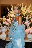 Cannes Lady Victoria Hervey is going to Hotel Martinez MP