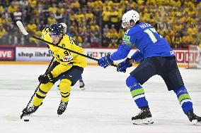 ICE HOCKEY WC SWEDEN-SLOVENIA