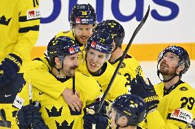 ICE HOCKEY WC SWEDEN-SLOVENIA
