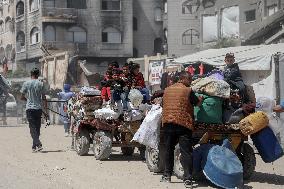 Displaced Palestinians in Gaza City - Palestine