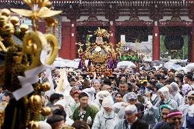 Sanja festival in Tokyo's Asakusa