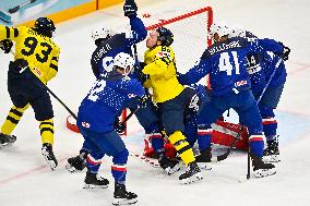 ICE HOCKEY WC FRANCE-SWEDEN