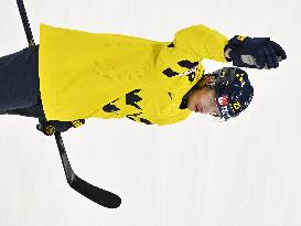 ICE HOCKEY WC FRANCE-SWEDEN
