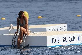 Helena Cristensen At The Eden Roc - Cannes