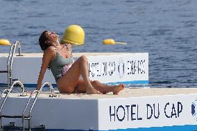 Helena Cristensen At The Eden Roc - Cannes