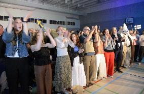 Fans follow the ESC 2025 Grand Final