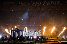 PSG celebrates 2024-2025 Ligue 1 trophy - FA