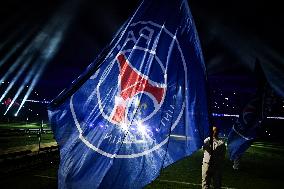 PSG celebrates 2024-2025 Ligue 1 trophy - FA