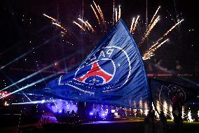 PSG celebrates 2024-2025 Ligue 1 trophy - FA