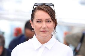 Cannes L'inconnu De La Grande Arche Photocall JD