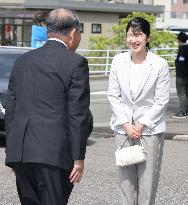 Princess Aiko visits quake-hit city