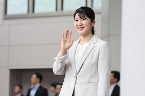 Princess Aiko visits quake-hit prefecture