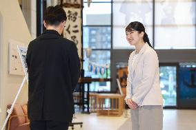 Princess Aiko visits quake-hit city