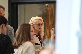 Cannes - Kristen Stewart Was Spotted At The Armani Caffe