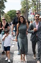 Cannes - Eva Longoria And Family On The Croisette