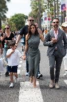 Cannes - Eva Longoria And Family On The Croisette