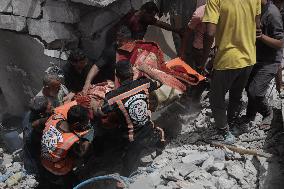 Israeli Airstrike In Jabalia Refugee Camp - Gaza