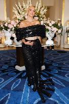 Cannes Anna Assous leaves Hotel Martinez MP