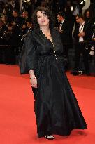 Cannes La Femme La Plus Riche Du Monde Premiere AM