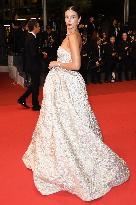 Cannes La Femme La Plus Riche Du Monde Premiere AM