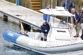 King Juan Carlos Disembarking - Sanxenxo