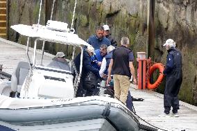 King Juan Carlos Disembarking - Sanxenxo