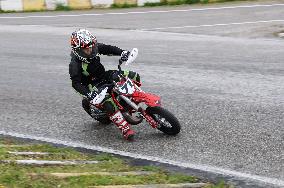 Kulbilohu supermoto