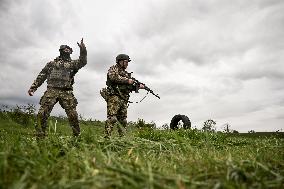 Combat coordination drills of Ukraines 141st Brigade