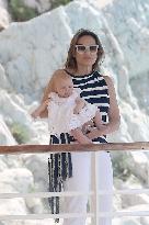 Cannes - Mariska Hargitay At Eden Roc