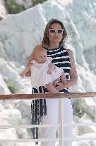 Cannes - Mariska Hargitay At Eden Roc