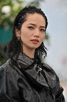 Cannes Photocall Exit 8