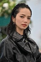 Cannes Photocall Exit 8