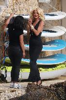 Cannes - Victoria Silvstedt During Photo Session At Eden Roc